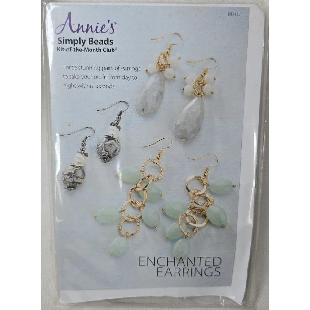 Annie's Simply Beads Kit Of The Month‎ 